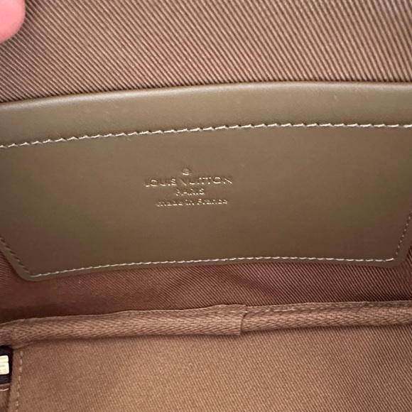 Louis Vuitton Brown Monogram Canvas Multi-Pocket Crossbody with Beige Strap - Picture 3 of 9